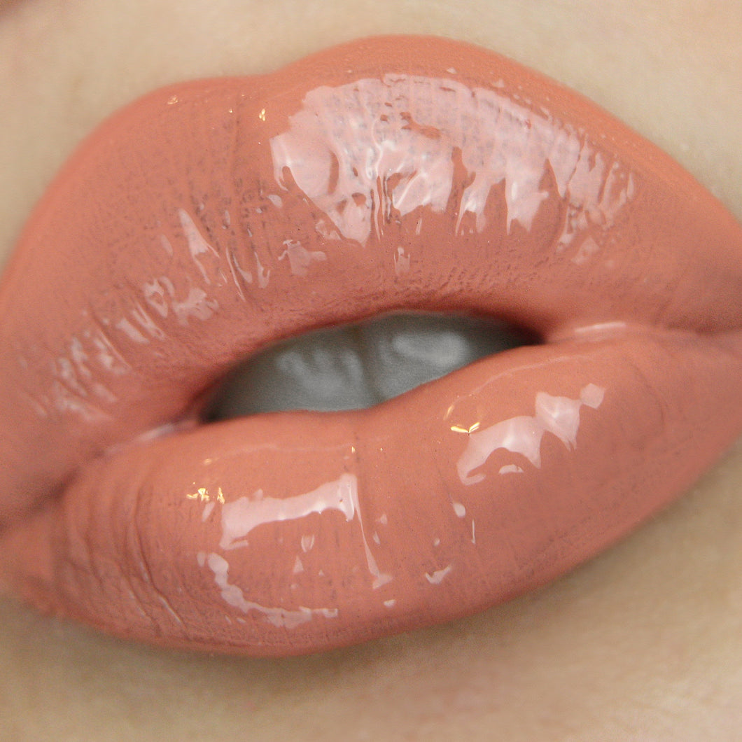 Chic Celina | Lustre Lips